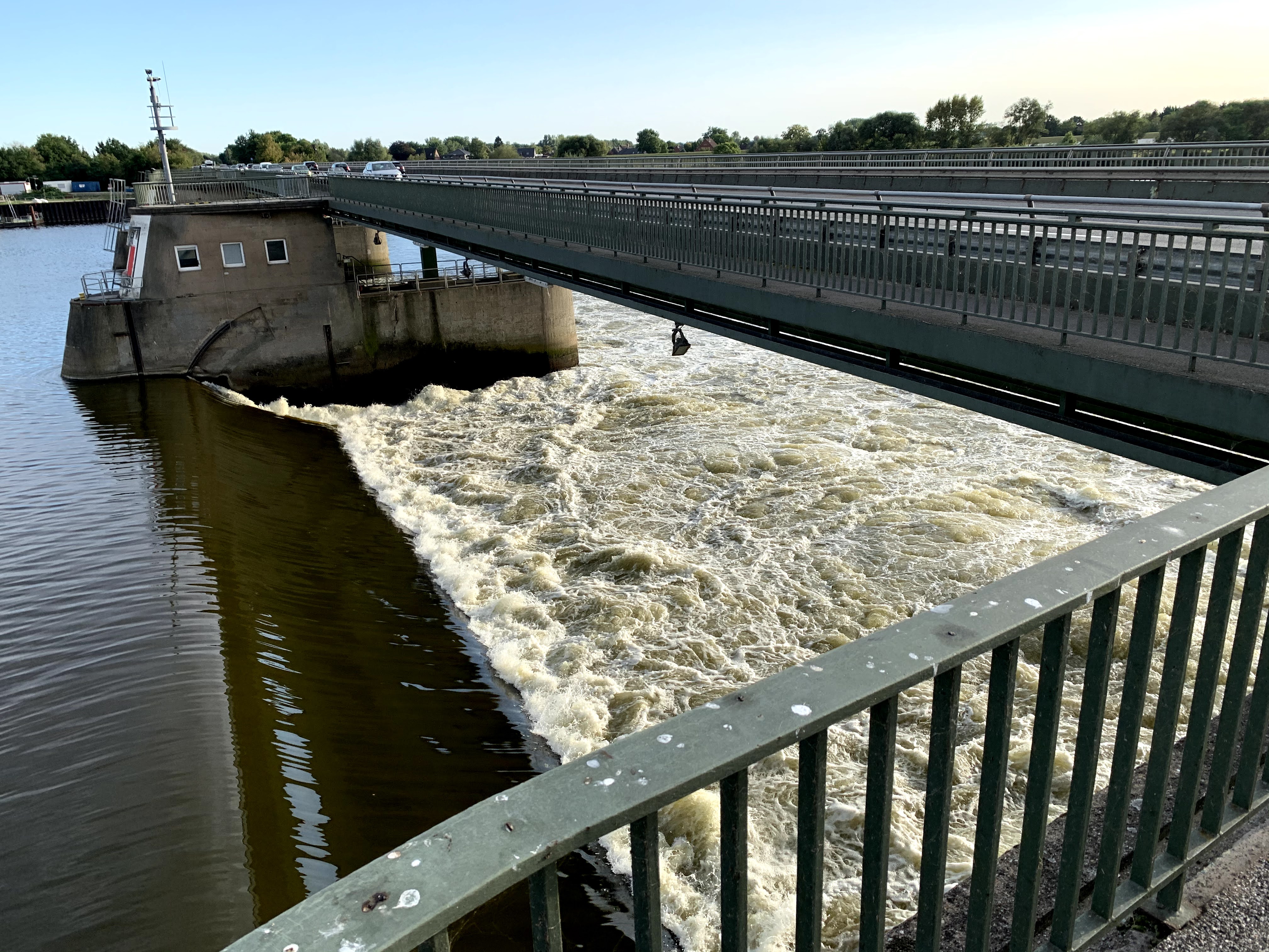 Laufwasserkraftwerk Staustufe Geesthacht