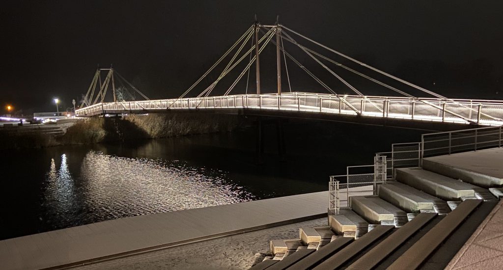 Winterlicher Abend an der&nbsp;Elbe